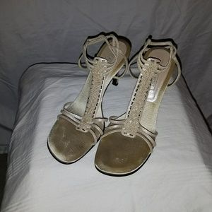 Ninewest pearl strappy shoes